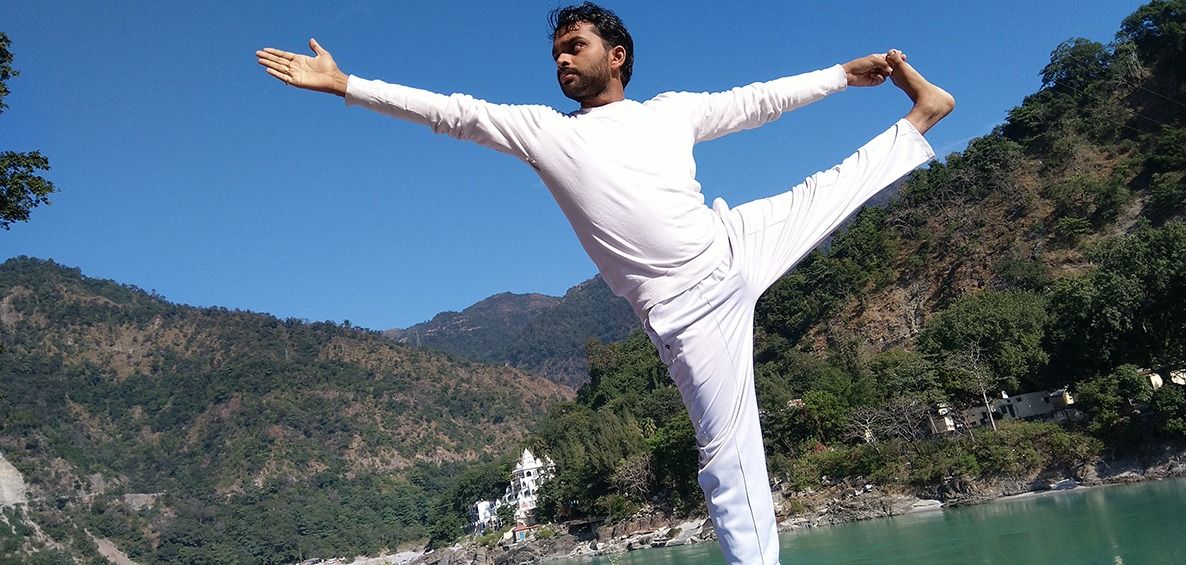 Best yoga teacher in rishikesh Yogi Anoop