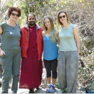 monfulence Meditation Teacher Traing Student With Swami Dhayn Samarth