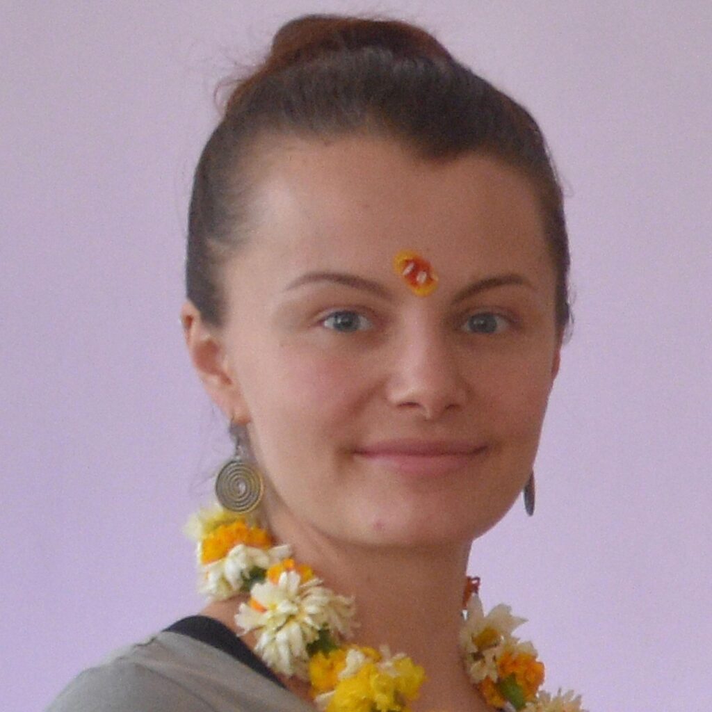 review of 100 Hour Meditation Teacher Training Students